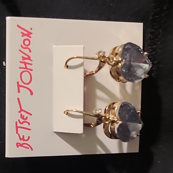 Betsey Johnson Blue Heart Earrings NWT New - Picture 3 of 4